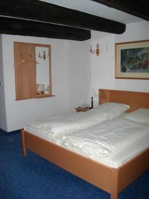 Hotel Gaeubodenhof Штраубинг Экстерьер фото